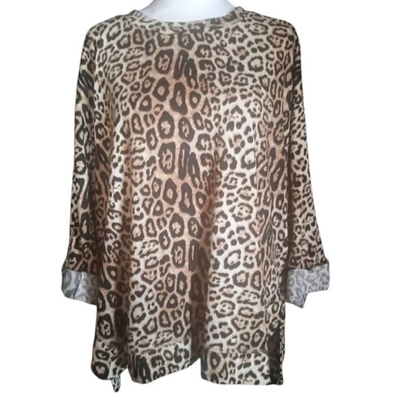 Umgee Leopard Animal Print Boxy Roll Sleeve Oversized T Shirt Size Medium - Picture 1 of 6